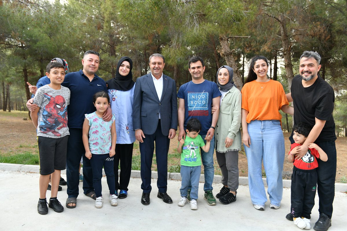 Bugün Gölpınar Tabiat Parkını ziyaret ettik. Şehrimizin en gözde orman alanı olan bu bölgenin geliştirilmesi konusunda Doğa Koruma ve Milli Parklar Bölge Müdürümüzden bilgi aldık.