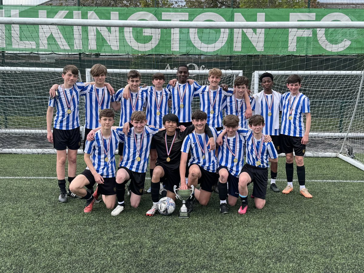 @RainhillPE @CowleySport Congratulations to our Y9 Football Town Cup winners @RainhillPE who were fantastic today