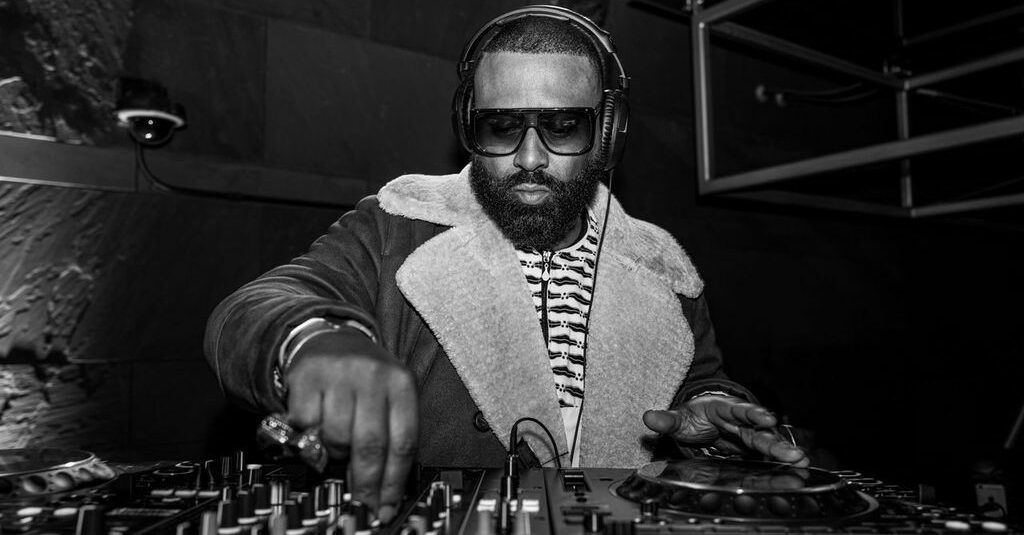 Madlib (@madlib) Collaborates With Your Old Droog (@YourOldDroog) and Black Thought (@blackthought) on New Song ‘REEKYOD’ ourculturemag.com/2024/05/01/mad…