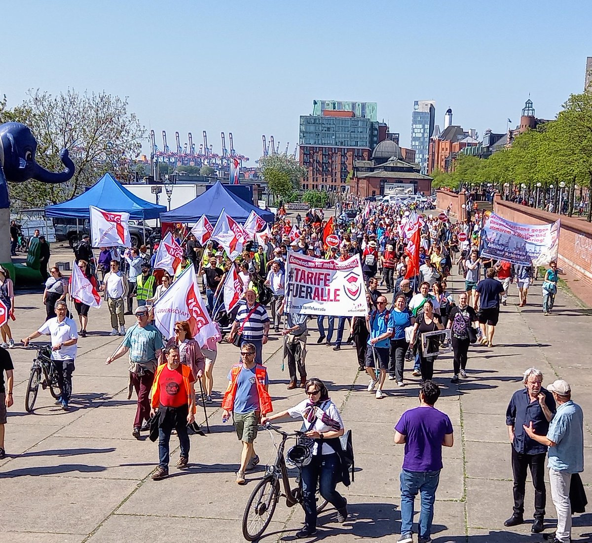 @hubertus_heil @spdde @dgb_news Wir brauchen mehr Tarifverträge! Unterstützt #TarifeFuerAlle, um die #tarifwende zu ermöglichen. Gerade am #TagderArbeit innn.it/TarifeFuerAlle