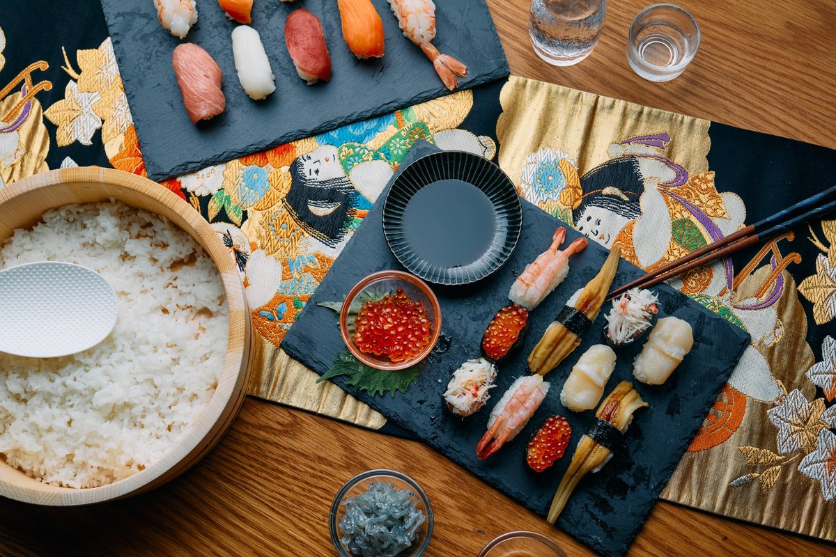 #tokyo #japan #japantravel #japantrip #japanesefood #shinjuku #shinjukutokyo #asiatravel #trip #sushi #sushilovers #sushilovers #sushitime #misosoup #japaneseculture #japanesestyle #japanesecuisine #japanesefoods #sushimaster #sushibar #sushinight #sushirestaurant