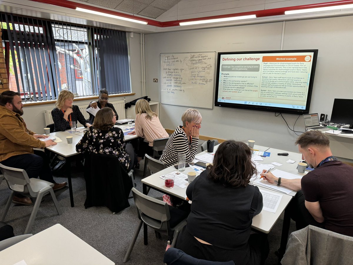 Great day in Dudley for the 2nd workshop of our Evidence Exploration Partnership. Today we’ve been exploring local data to determine the areas for development at pupil, school and system level. @StMattResearch @son1bun @hydeh_rose