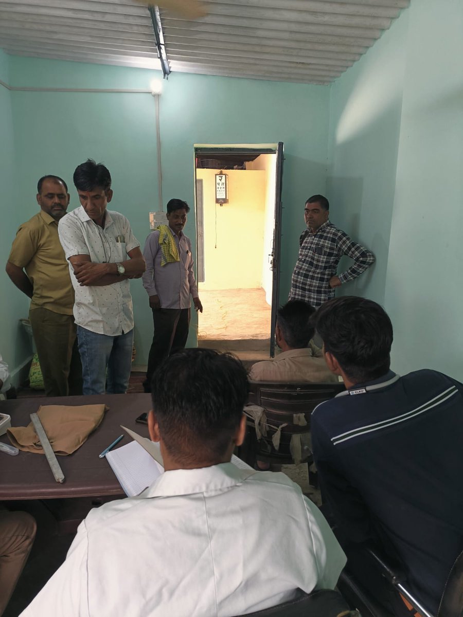 रोडवेज में निःशुल्क चिकित्सा शिविर का आयोजन —पहले दिन कुल 74 कार्मिकों का हुआ स्वास्थ्य परिक्षण — 1 से 3 मई तक आयोजित होगा निःशुल्क चिकित्सा शिविर #Hanumangarh @DIPRRajasthan