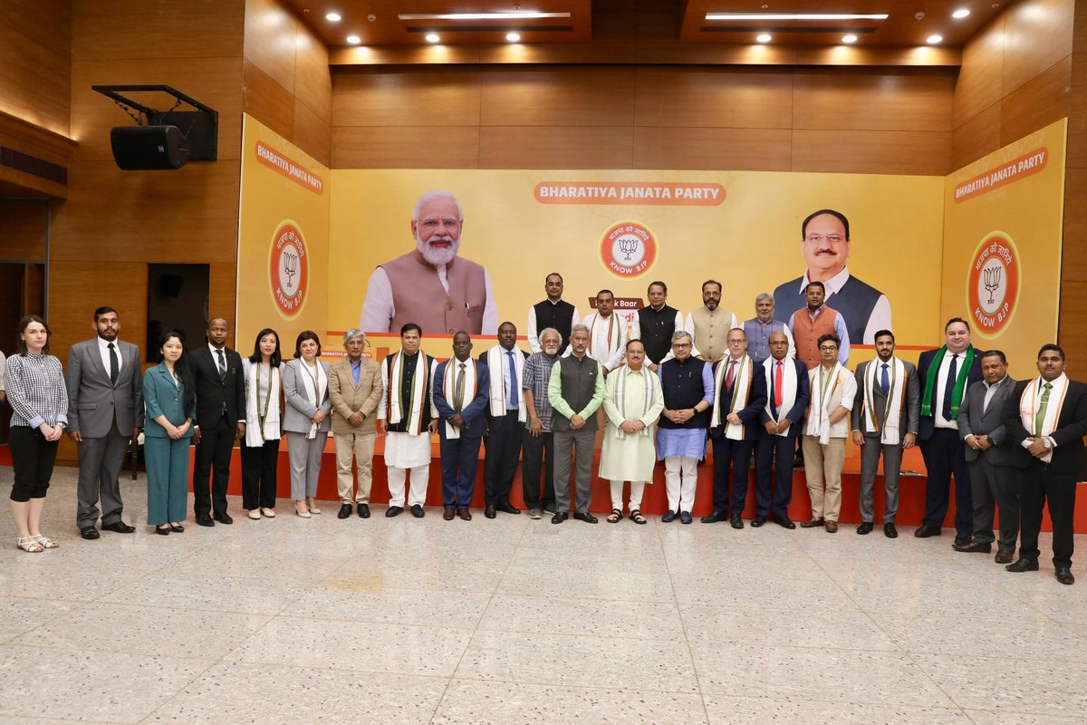 BJP National President Shri @JPNadda discussed BJP's election campaign strategies with representatives of 18 political parties from 10 countries at party headquarters as part of the 'Know BJP' initiative.