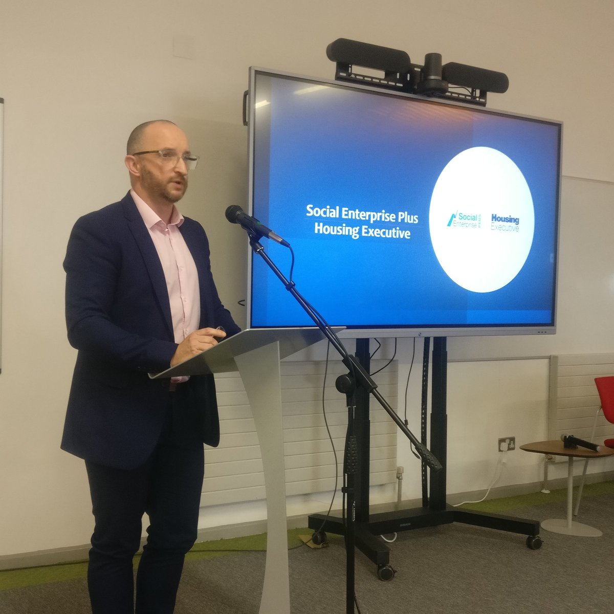 Another busy day joining the panel to discuss all things social enterprise @NRCCollege and #profitwithpurpose. Thank you for the invitation to take part and listen to @JohnSocEnt and Connor from @nihecommunity Delighted to see so many students in the room interested in Soc Ent
