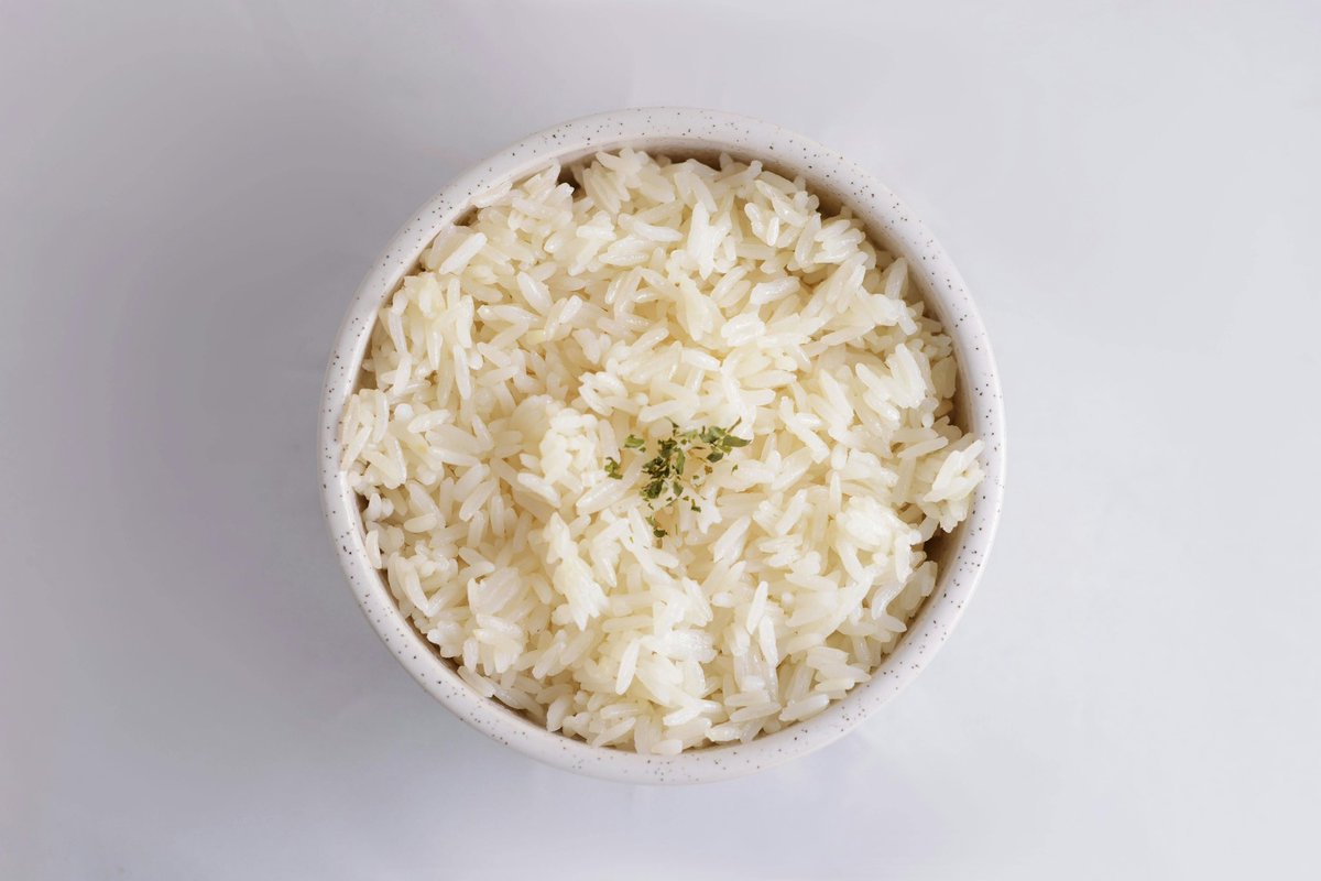 The health PR of brown rice is strong but for me…white rice >>> brown rice Brown rice tastes so average, and takes FOREVER to cook. Plus the health benefits are marginal — and in fact if you cook + cool white rice you increqse resistant starch, which our gut bacteria loves.…