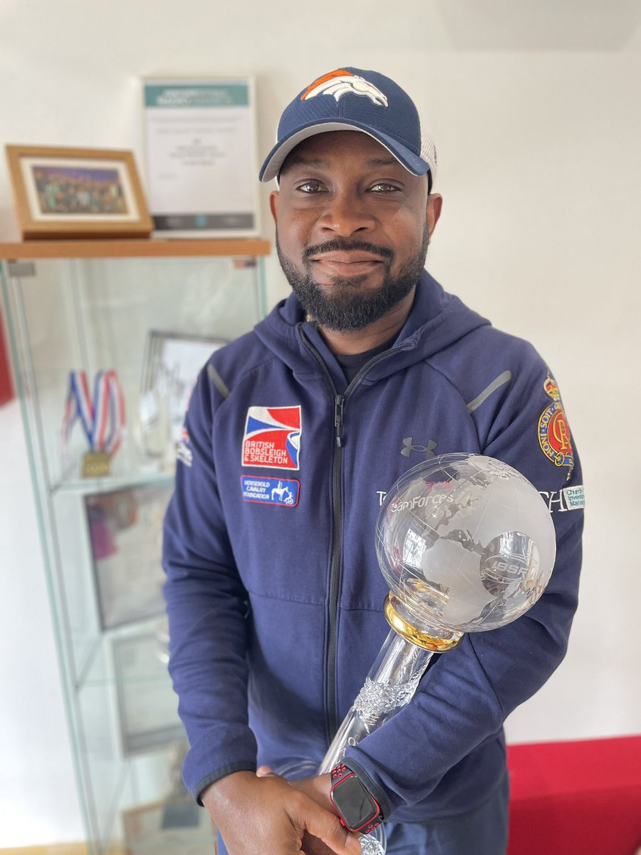 6pm 📻 Extra Time @bbcsomerset | @BBCBristol Hear from Corie Mapp. GB Para Bobsleigh champion. His journey from the British Army to the ice track 🙌 🎧: tinyurl.com/mze4trnu