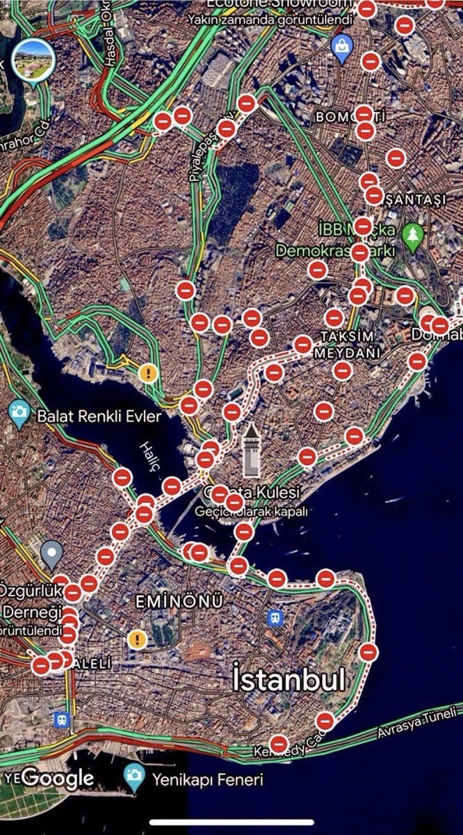 This is a map of police barricades & blockades in Istanbul today. Turkey is a highly centralised state. Appointed governors can simply ban protests, deploy police etc despite the political will of mayors. That’s why: Democratisation only goes through decentralisation. #1MAYIS2024
