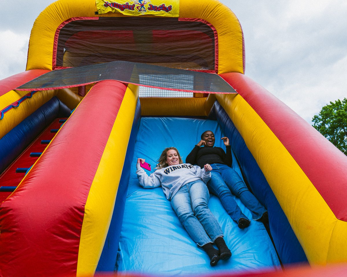 WingateUniv's tweet image. Sliding into the last day of classes like...
.
#WingateUniv #LabOfDifferenceMaking #OneDog #WingateNation