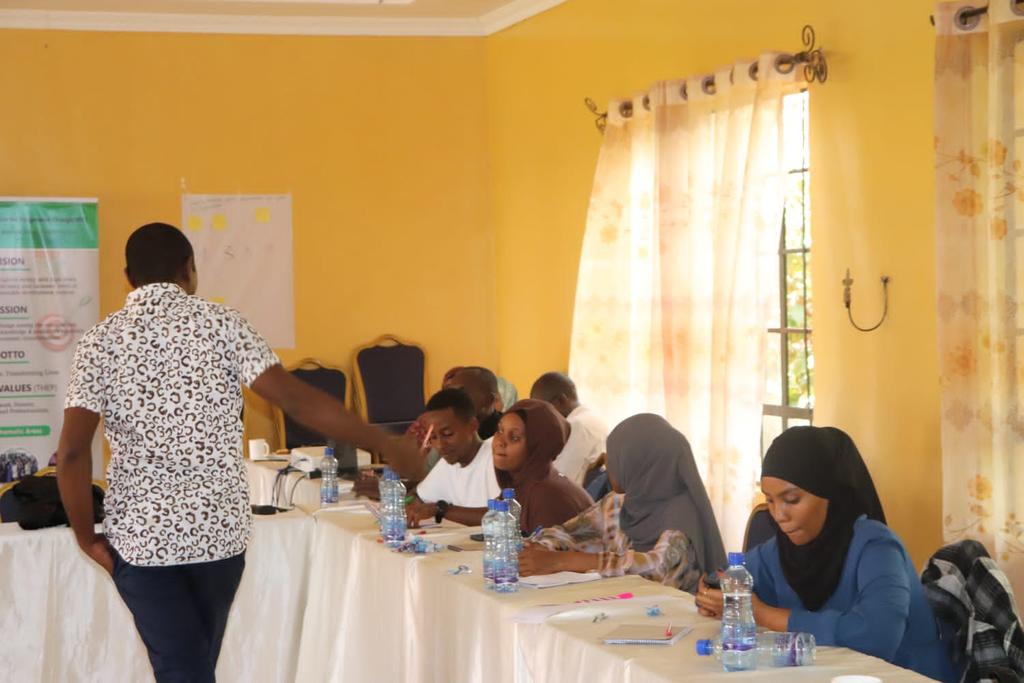 It's a wrap-up of Peer to Peer Educators Training that lasted three days. The training closure was graced by Madam Bokayo, Director Family Health and Mr Abdi Adan County Health Promotion officer. Marsabit County. Thank you so much @FaithtoActionet #SHARP Programme