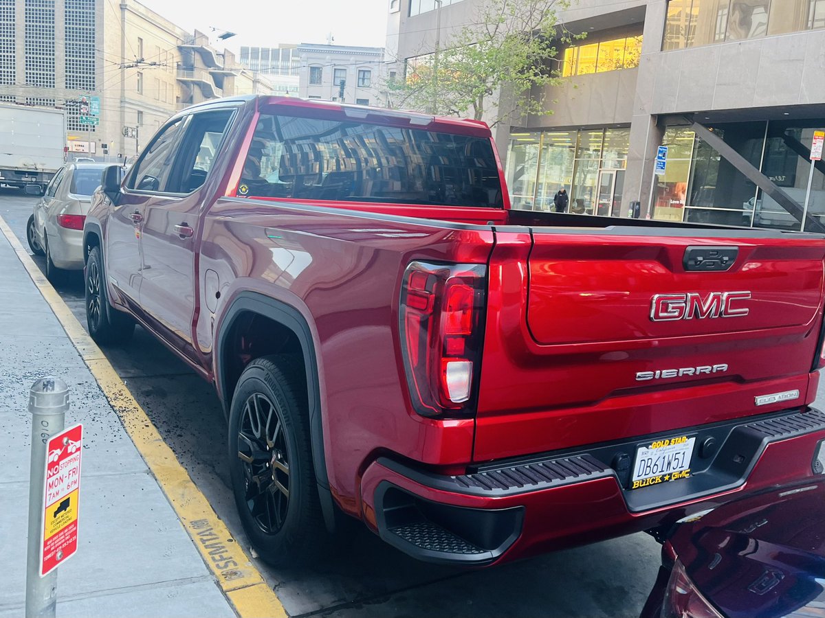 #DB61W51 #RedGMC @sf311 Smash and Grab