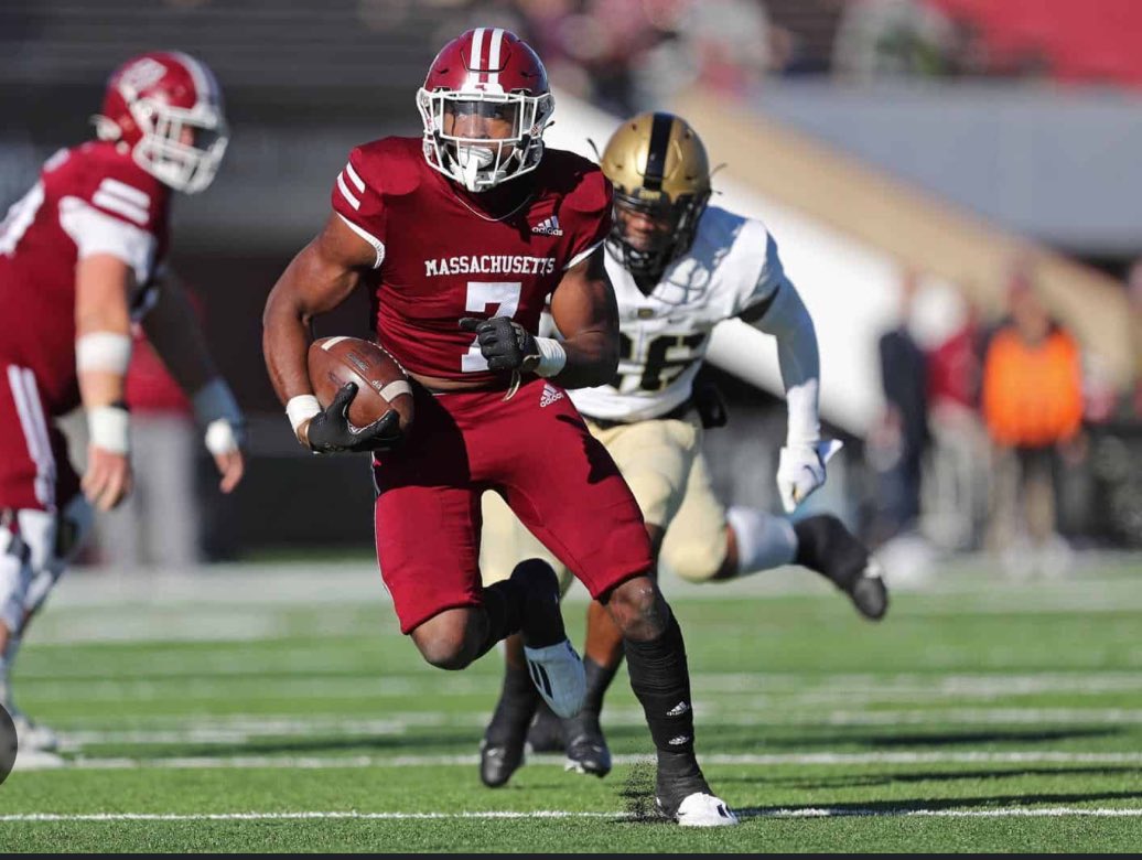 Gary Walker (@garywalker2027) on Twitter photo Blessed and Thankful for my teammates, coaches and family for helping me earn an offer to the University of Massachusetts #AGTG
<a href="/Coach_Mince54/">Damian Mincey</a> <a href="/coachdixon54/">Maurice Dixon</a>
<a href="/coach_qbtf/">Coach Francis</a> <a href="/CoachMac38/">McCrary</a> Blessed and Thankful for my teammates, coaches and family for helping me earn an offer to the University of Massachusetts #AGTG
<a href="/Coach_Mince54/">Damian Mincey</a> <a href="/coachdixon54/">Maurice Dixon</a>
<a href="/coach_qbtf/">Coach Francis</a> <a href="/CoachMac38/">McCrary</a>