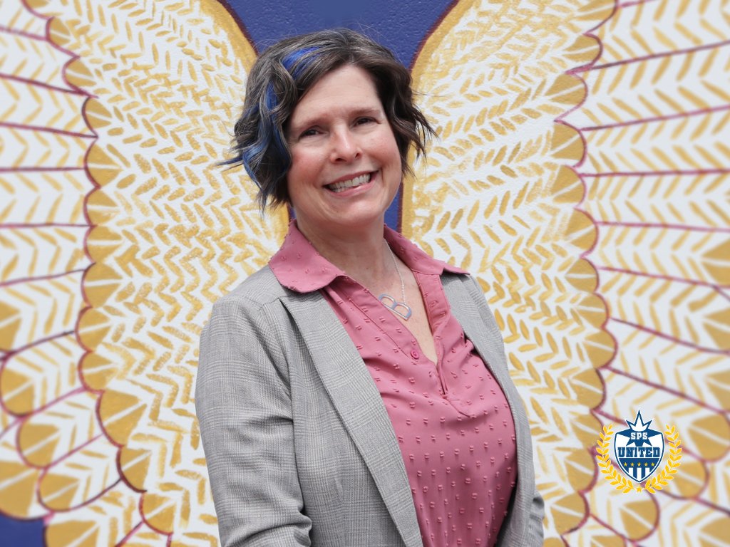 On 𝐏𝐫𝐢𝐧𝐜𝐢𝐩𝐚𝐥 𝐀𝐩𝐩𝐫𝐞𝐜𝐢𝐚𝐭𝐢𝐨𝐧 𝐃𝐚𝐲, we're celebrating one of the best: Dr. Janell Bagwell, principal of Field Elementary School. MORE: ow.ly/Vaqe50RtBUL #SPSLearning