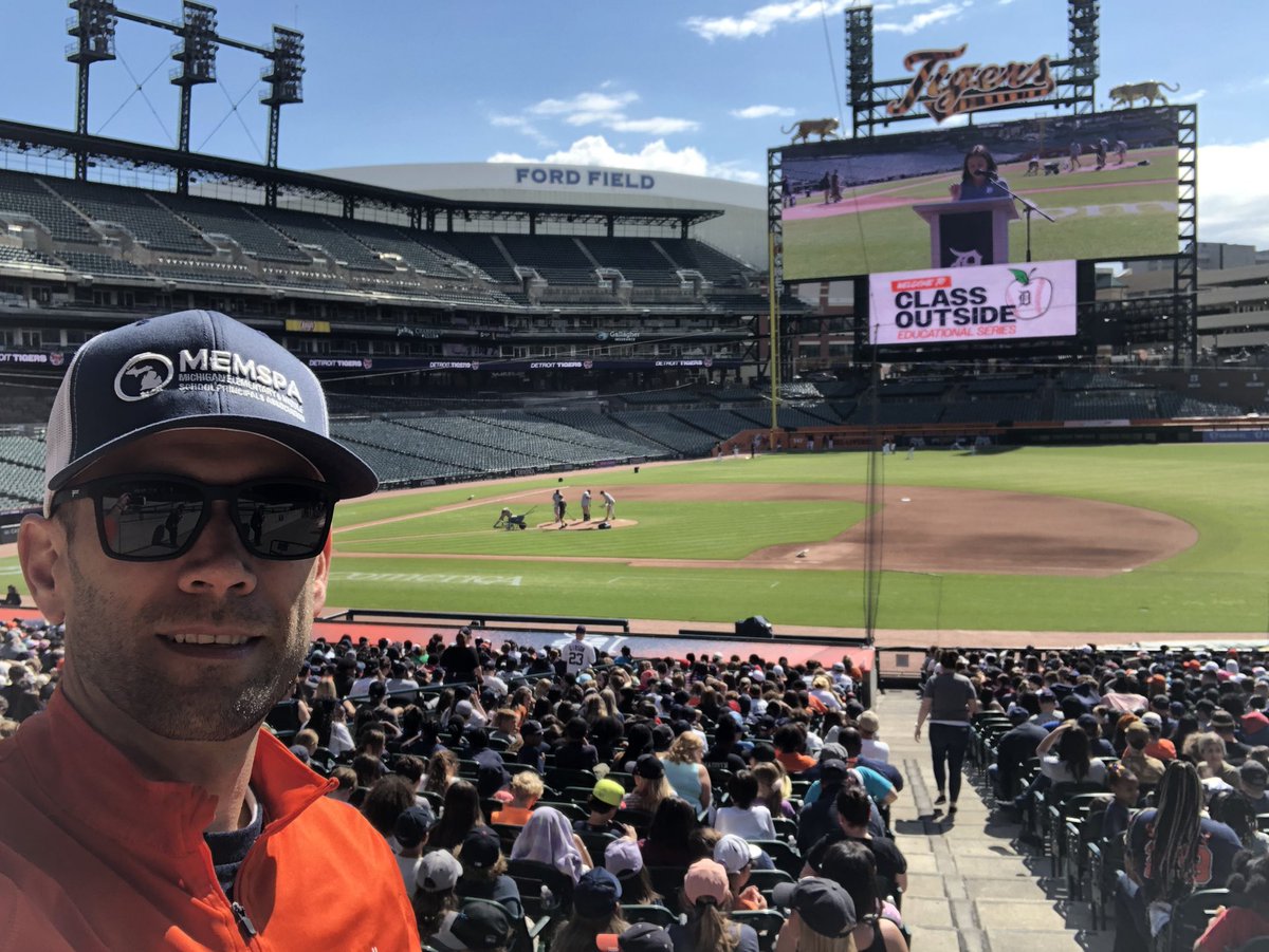 Excited to spend the day at Comerica Park with our 5th graders for STEAM DAY #ClassOutside and catch a Detroit Tigers game! @tigers #GoTigers