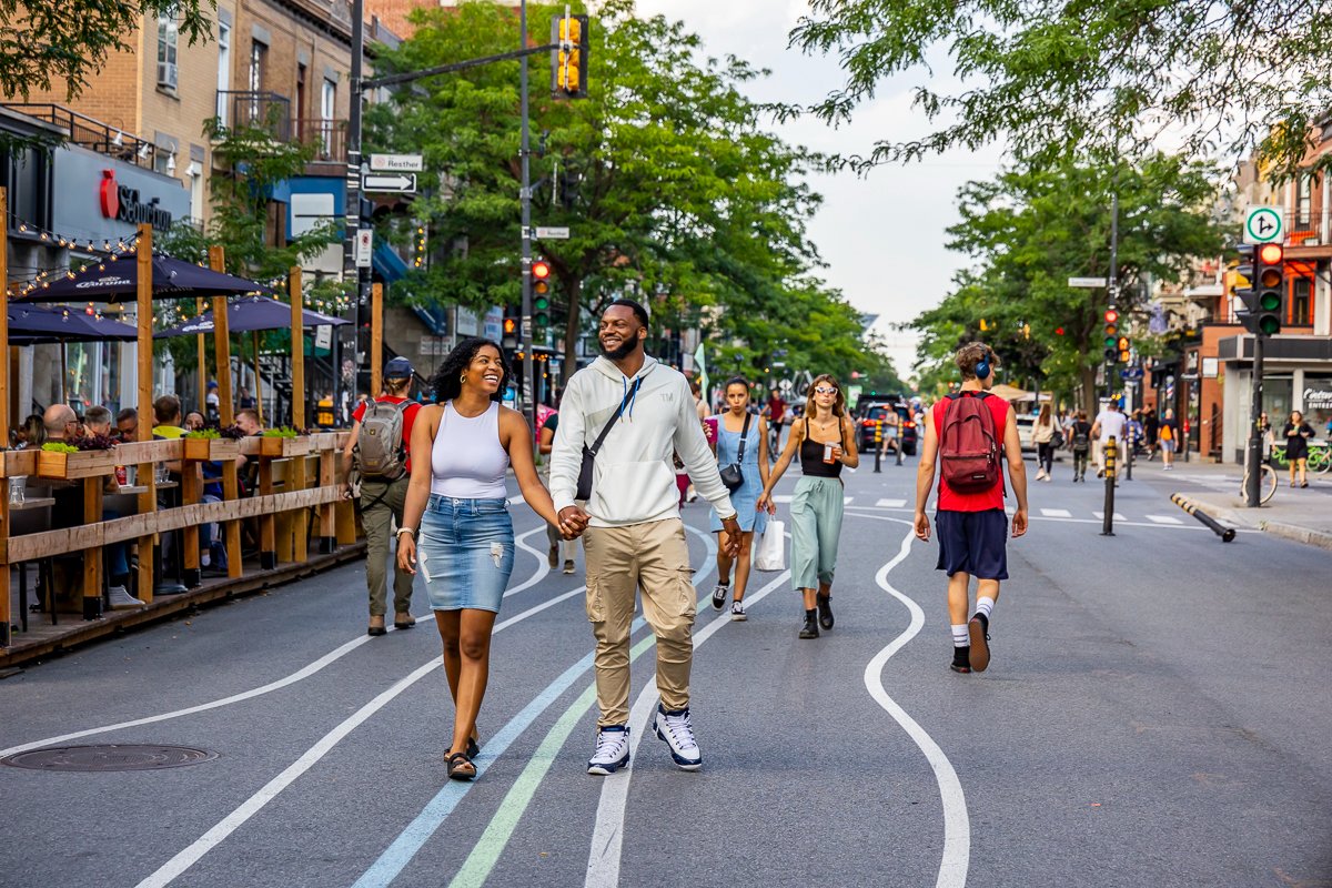 Each summer, some of Montréal’s busiest roads close to car traffic and transform into pedestrianized centres! 👟

Here is where to find car-free streets this summer! 

╰┈➤ mtl.org/en/experience/…

📷 @evablue #montreal #travel