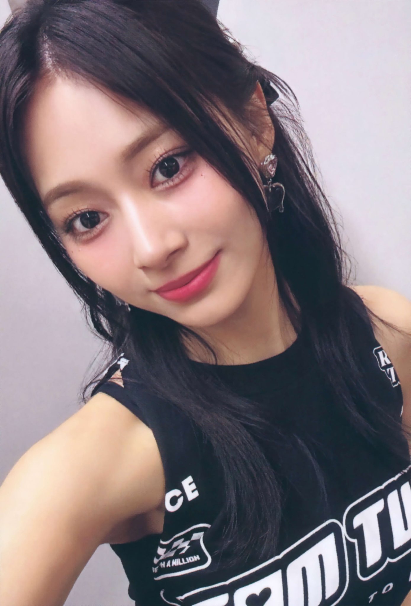 TWICE ツゥイ　レコード TZUYU (TWICE) / ABOUTZU (JET BLACK VINYL) / LP | Record CD