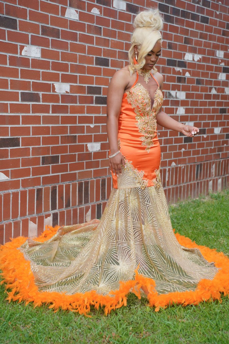 i finally got my prom pics bck 😭is it too late to post??