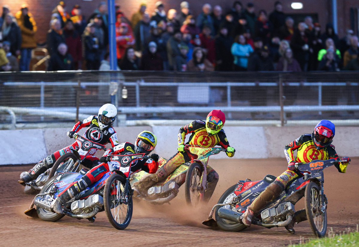 Awesome start to the @eurosport ROWE Motor Oil Premiership coverage at Birmingham. 
Loved my trip to Perry Barr, amazing people. 

Next > Aberdeen/Thurs (darts) > Glasgow/Fri (speedway), Belle Vue Manchester/Mon (speedway) > Warsaw/Thurs (speedway)👌

#britishspeedway🇬🇧