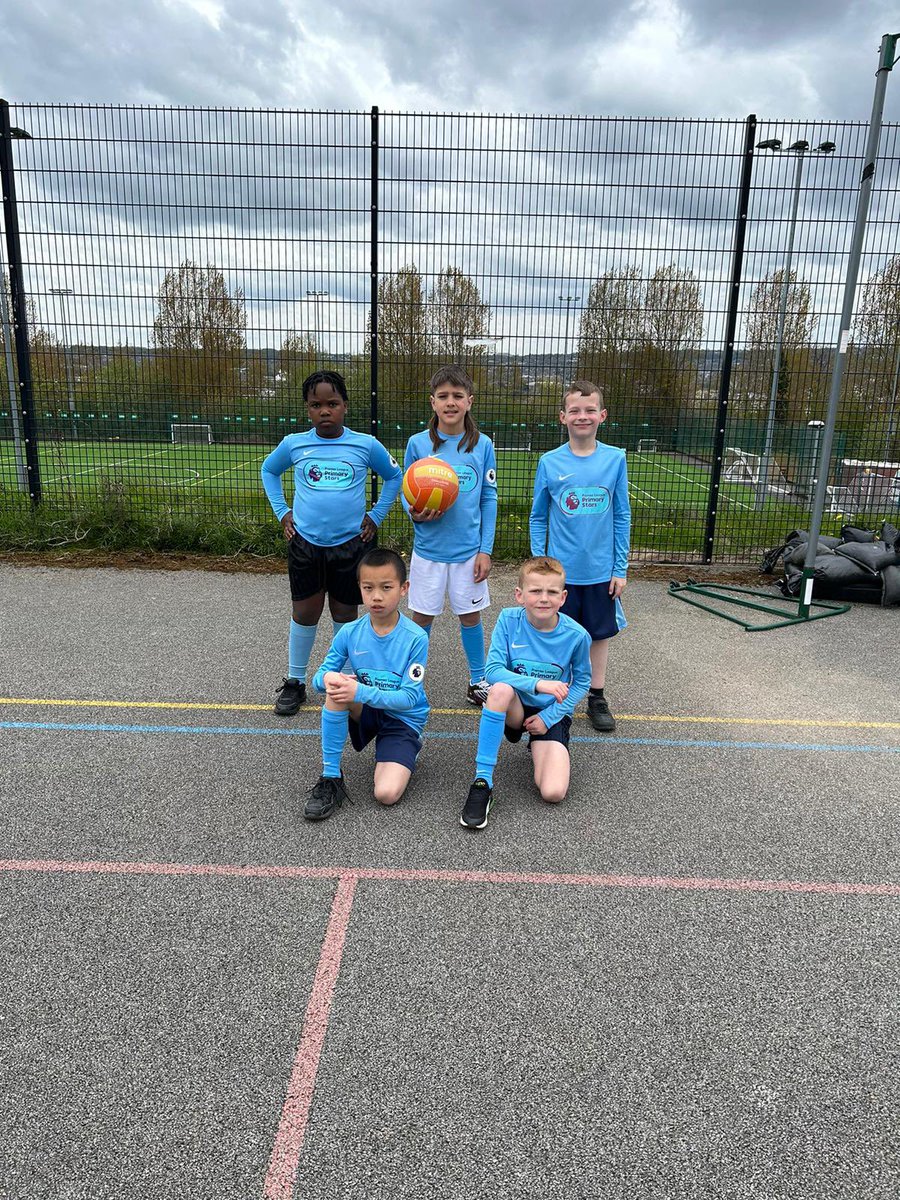 Great performance from the year 3/4 basketball team winning 6 out of 9 games. Well done to everyone involved and the staff who supported. 🏀⛹️⛹️‍♀️ @We_Are_CAS @JoinUsMovePlay @HighCragsPLA