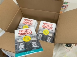 Buy a boxful of these books, then give them to every young person you know. It may save their lives. amzn.to/3IqUMt1