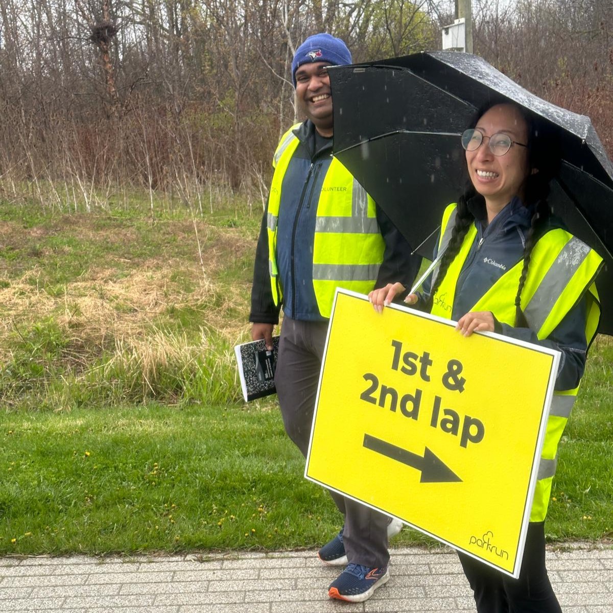 Volunteering is fun! If you have never volunteered at parkrun why not give it a try this week? Reach out to your local event for more information. 🌳 #loveparkrun