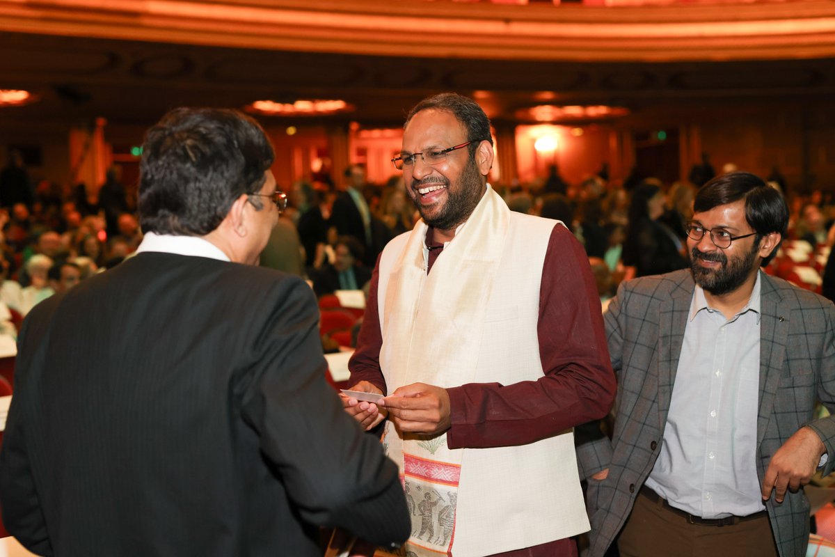 2024 #GoldmanPrize winner from India, @alokshuklacg, celebrates with Dr. K. Srikar Reddy, San Francisco's Consul General of India @CGISFO. ✨ Alok & his community won the Prize for their work to protect the Hasdeo forest, known as the 'Lungs of Chhattisgarh.' 🌳 #SaveHasdeo