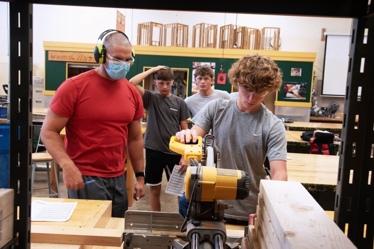 Happy National Skills Trades Day! A shout out to our many educators teaching in areas ranging from manufacturing to culinary arts, and all the students who are demonstrating outstanding excellence in these fields every day. Many will pursue related careers.