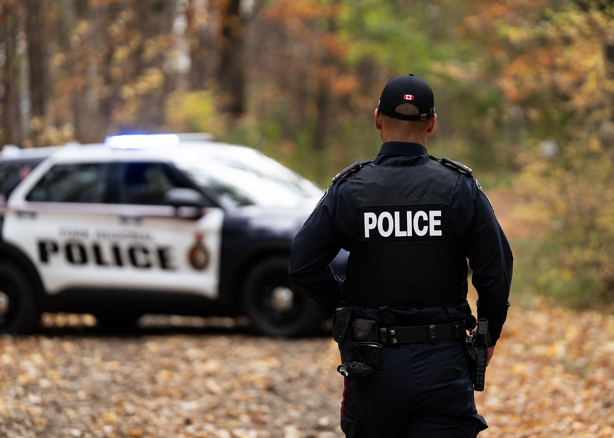 Being a first responder is a difficult and demanding job.

Our officers put their safety at risk and sacrifice so much to keep our region safe and secure.

On #FirstRespondersDay, we at @YRP thank you for your courageous and tireless work.

#YRP #DeedsSpeak #YorkRegion