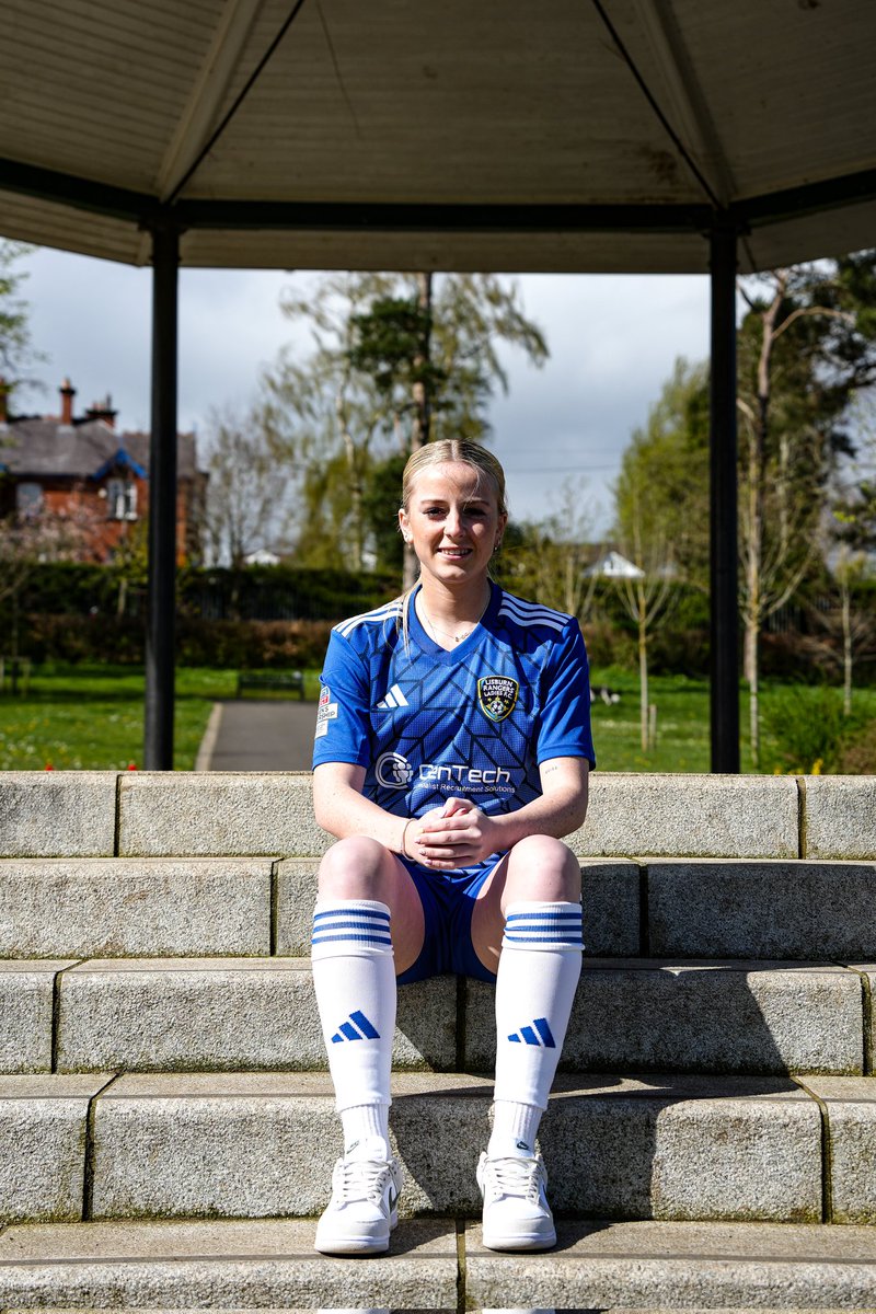 𝗧𝗵𝗲 𝗳𝘂𝘁𝘂𝗿𝗲 𝗶𝘀 𝗻𝗼𝘄. 🔵 @LisburnRangers 🔵 Ready to make an impact in the #SportsDirectPrem 🏟️