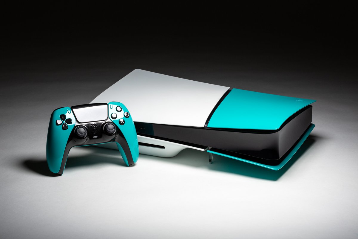 Left, Right, or Both? #ColorWare #PS5 #CustomPaint