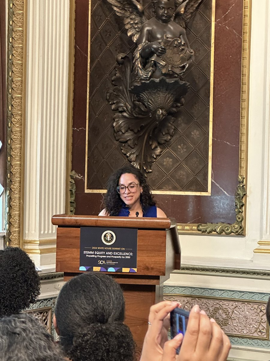 Listening to the amazing @HeidiLagares speak about her experience as a Latina in STEM. #storytelling matters! When we share our stories we elevate voices calling out exclusion and sharing a call to action for something different. #latinasinSTEM #YOUbelonginSTEM