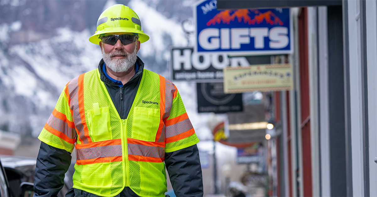 Snow or Shine: Spectrum Technicians Keep Telluride Connected. Learn More: corporate.charter.com/newsroom/spect…