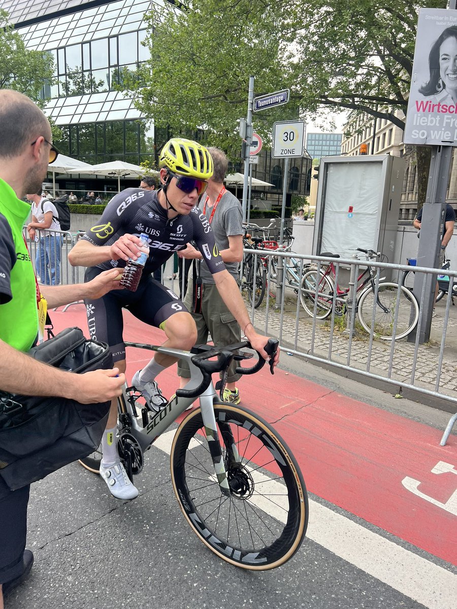 🇩🇪 #Radklassiker It was a true race of attrition @DerRadklassiker and @MBadilatti were our best finishers, crossing the line in the first group.