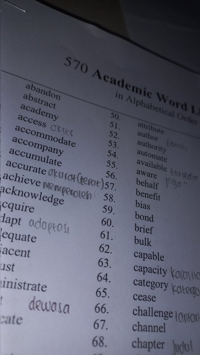 . ݁𖦹₊ ⊹ Al's #studyprogress ꪔ̤̥ ˎˊ˗ 

Hari ini cuma belajar bahasa inggris artiin vocab dan there's still a lot of vocab that i dont know🤡🤡 (that means I'm still very stupid)[cry]