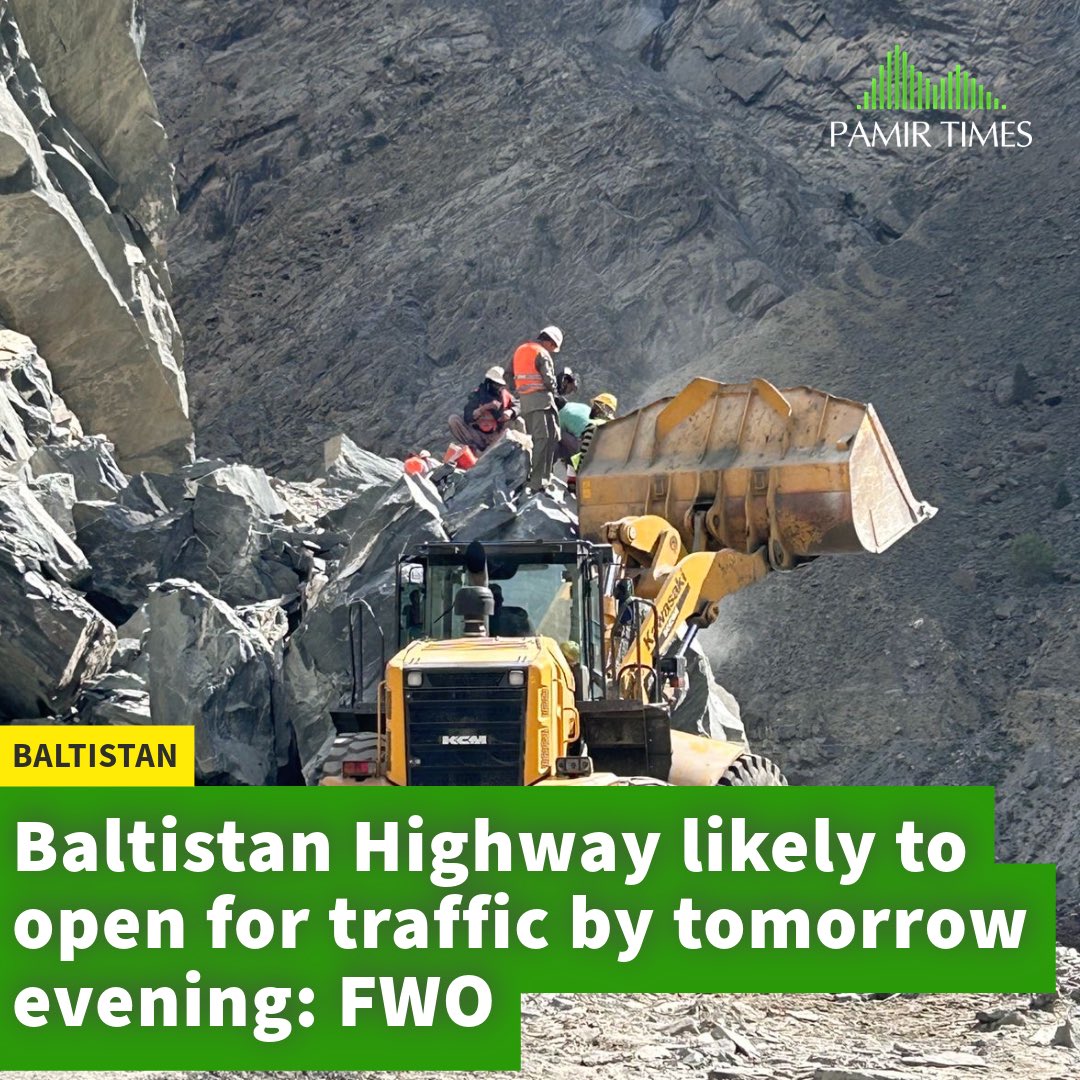 FWO has said that they are working on opening of #Baltistan Highway. About 40- 50 meters debris is yet to be cleared. Debris consists of huge solid rock boulders. “There are cracks on the mountain due to which high intensity explosives aren’t being used.” “Due to the high