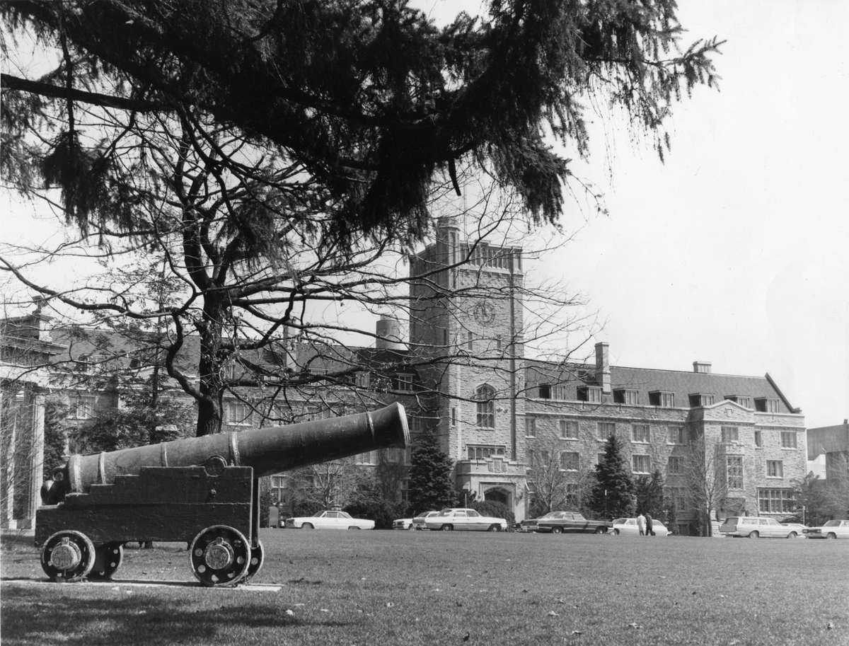 #UofG is celebrating #OAC150! After a century and a half of existence, OAC has grown to become a global leader in agricultural innovation and education, fulfilling its mission to become a world-class institution of higher learning. Learn more: uoguel.ph/vopfw