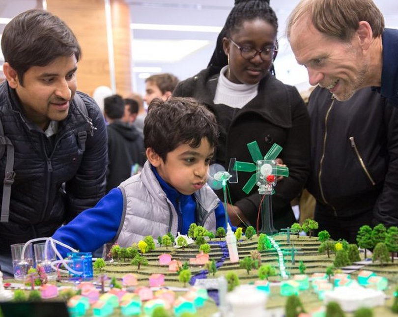 Relive the magic of last year's @ExRdFestival 15-16 June for another weekend of wonder. Dive into #workshops, #talks, and #performances from @imperialcollege, @NHM_London, and @sciencemuseum. Don't miss @EnergyFuturesIC's Wattown windmill making workshop bit.ly/3QN23Ib