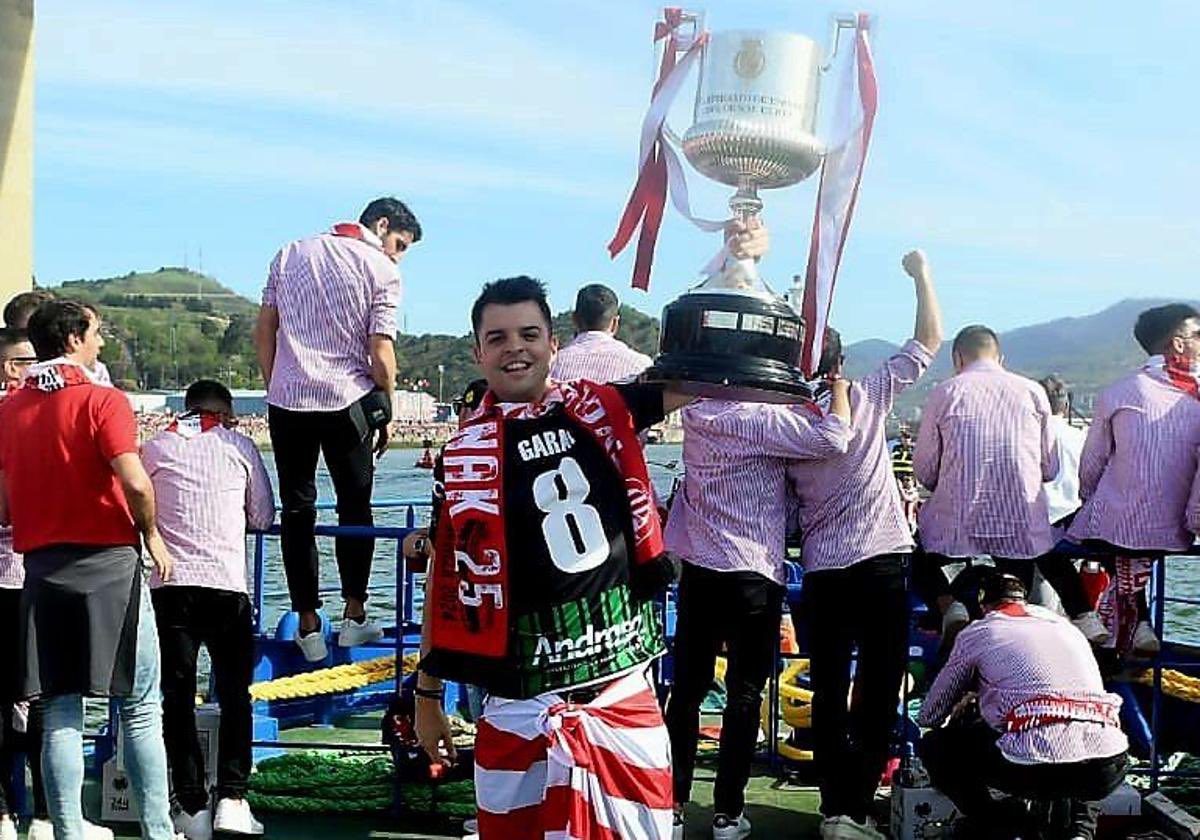 feliz día del trabajador al mas cúrrela de todos

dades @mikel_gonzalezz