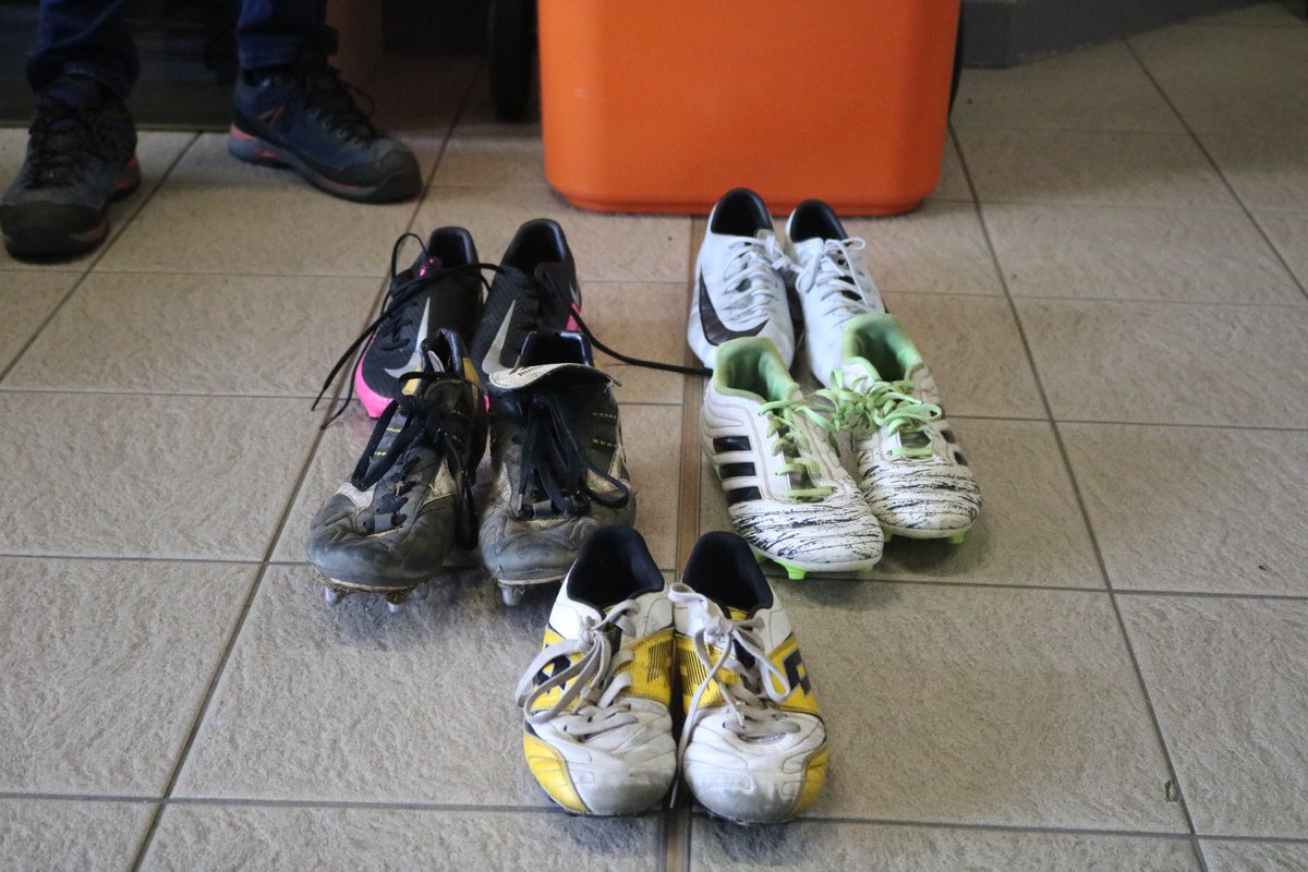 A huge thanks to Matthew Broadhead from Envirofriendly Recycling who has donated Football Boots to our Boot Room this afternoon to support our local community! 👏 📧 To donate, please email josh.barrett@tigerstrust.co.uk or drop off your donation at the Tigers Trust Arena.