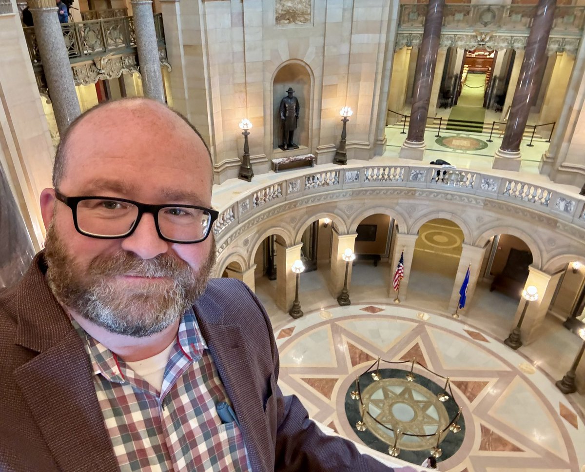 The calm before the storm.  #mnleg