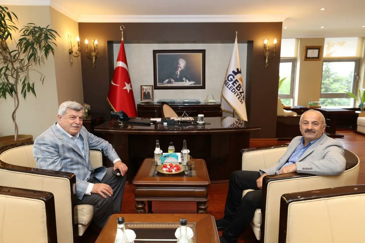 Geçmiş Dönemler Kocaeli Büyükşehir Belediye Başkanımız, Kamu Görevlileri Etik Kurulu Üyesi Sayın İbrahim Karaosmanoğlu'na nazik ziyaretleri için teşekkür ediyorum.