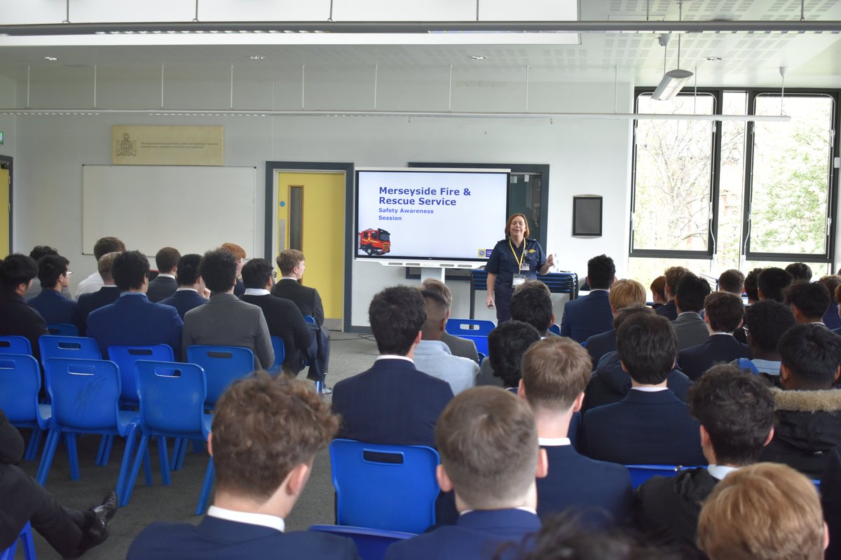 We were delighted to welcome Susan Potter (@MerseyFire) and James Hirst (@myoddballs) to school yesterday to speak with pupils. Susan spoke about road safety with Sixth Form pupils and emphasised the risks associated with mobile phone use by both pedestrians and drivers.…