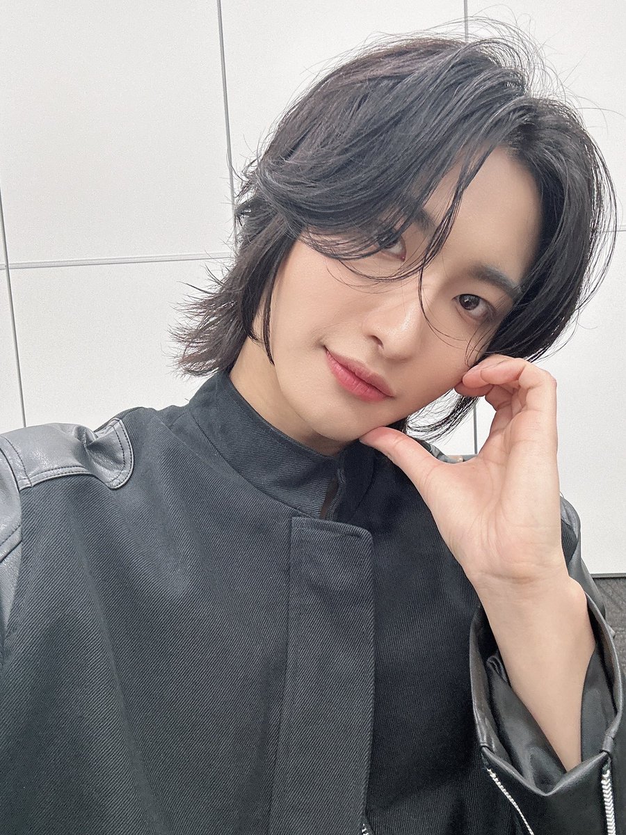 𝗧𝗥𝗔𝗗 • 01.05.24 | TWITTER [X] [#SEONGHWA] 'Boa noite 😴' #SEONGHWA #성화 #ソンファ