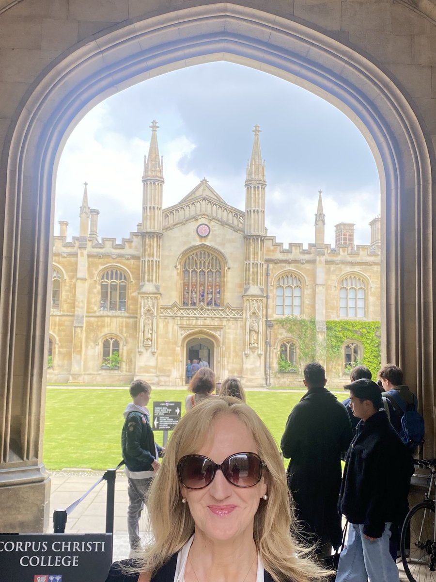 Day 2 ⁦@Cambridge_Uni⁩ with great industry, clinical & academic hosts, discussing the route to market -and so to patients- for biological therapeutics, considering challanges & opportunities ⁦@TCDPharmacy⁩ ⁦@tcdTBSI⁩ ⁦@CancerInstIRE⁩