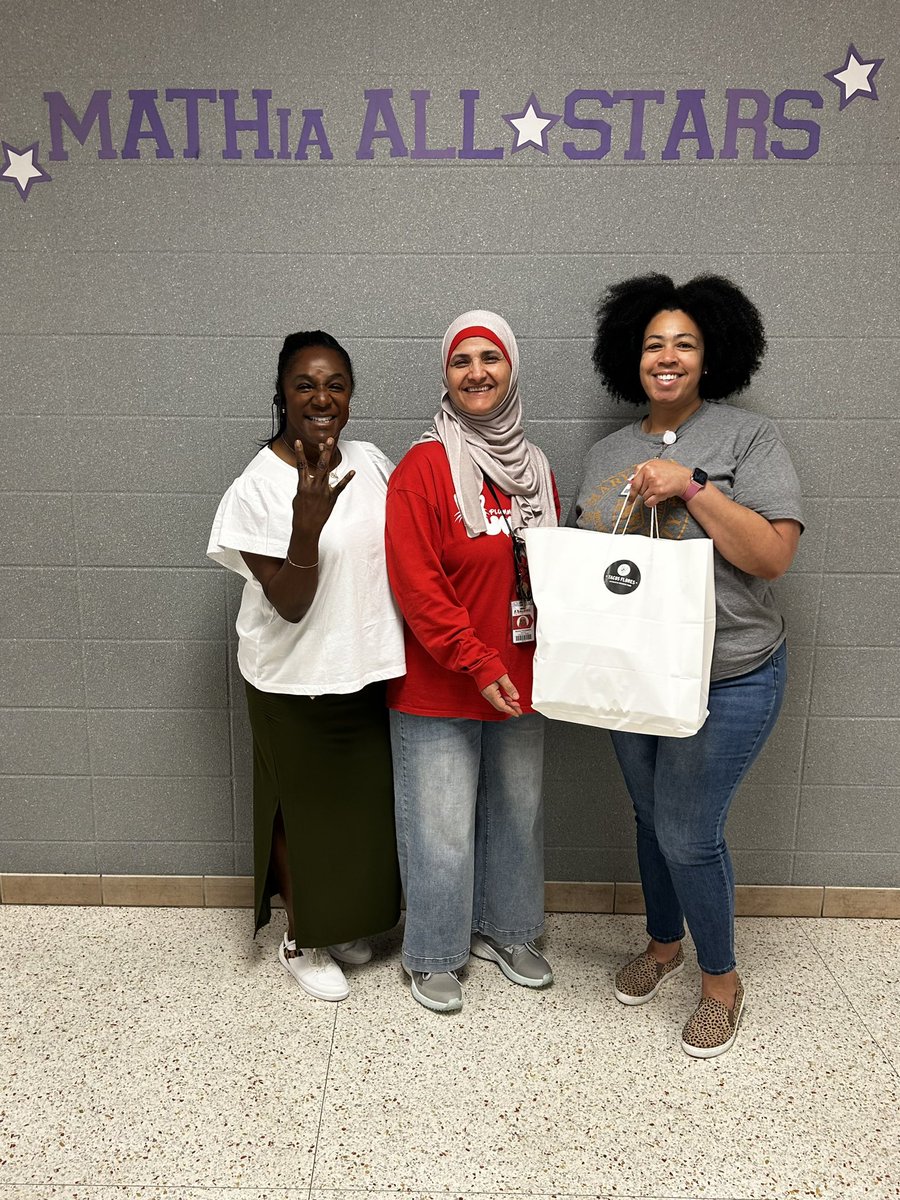PUMA MATH celebrating their “W”! @Mathlete429 and the team came out on top with students engaging in the highest average number of minutes during #MATHia Madness! 🌮🏆 @principaldmac @DrCrystalWatson #teamONESECONDtonone #MyAldine @STARS_902 @DrFavy
