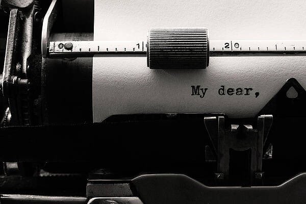 @OnePicPoetry 
#OnePicPoetry
#111
I would like to write you sweet words
That you will read 
One day
May be 
One morning 
May be 
One evening 
In secret
Secretly
I will know 
How to speak 
To your heart
.............
Please 
Dont break the typewriter
