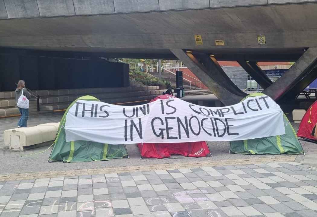 The start of Sheffield Uni's encampment + teach-outs + solidarity movements in protest of genocide in 🇵🇸. Can honestly say I've never been so inspired and impressed by the students. Ignoring or dismissing this contradicts any claim to decolonial scholarship or pedagogy.