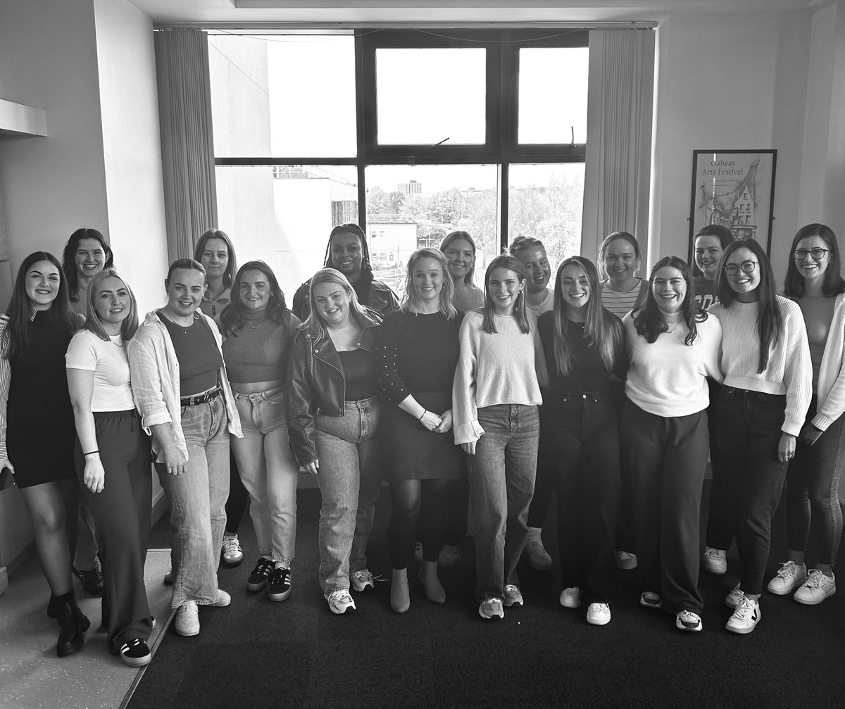 Midwifery students nearly Midwives! What a great day we had celebrating with this super crew @nursemidwifeUoG @GalwayCMNHS👏🏼. Couple more weeks of Internship & then off they go. What a privilege it’s been to learn with them. #proud #thefuture