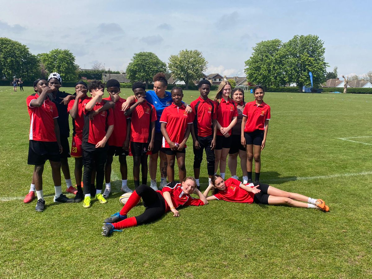 St_JohnFisher's tweet photo. Congratulations to our Year 9 touch rugby team who finished the day unbeaten at the Kent Schools Tournament! The team will now visit Twickenham to watch the England ladies team! The students loved meeting ex pro rugby player @ShaunaghBrown @ERSchoolsTouch #sjftalent #sjfskill https://t.co/DHqpvcF1q0
