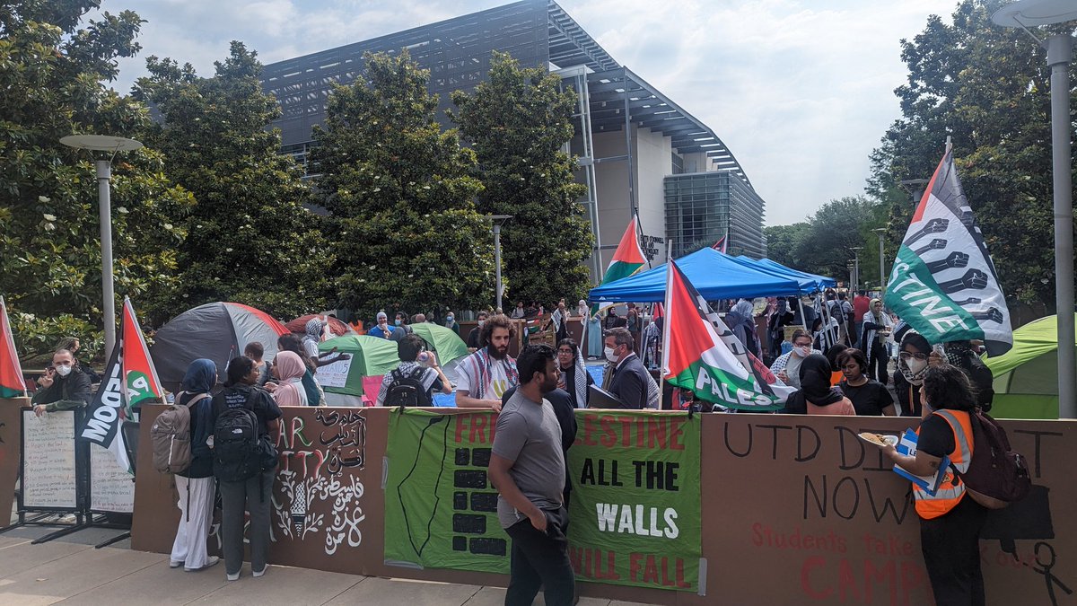 stevanzetti's tweet photo. NOW: I'm at the Liberated Zone at UTD where students, some faculty, and local community members have joined the national movement of campus protests calling for universities to divest from companies with ties to Israel due to the occupation and war in Gaza. https://t.co/gSymppbrz9
